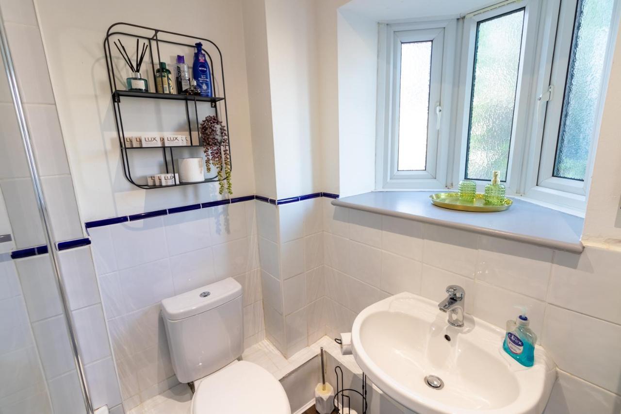 Spacious And Light Flat In Clapham 런던 외부 사진